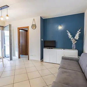  Appartamento La Rocca Home, Bilocale Con Giardino A
